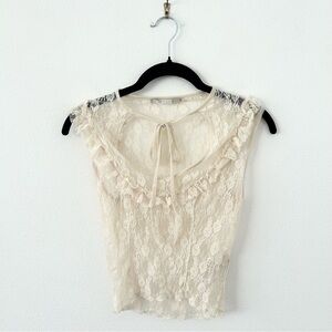 Kimchi Blue Ivory Lace Sleeveless Blouse